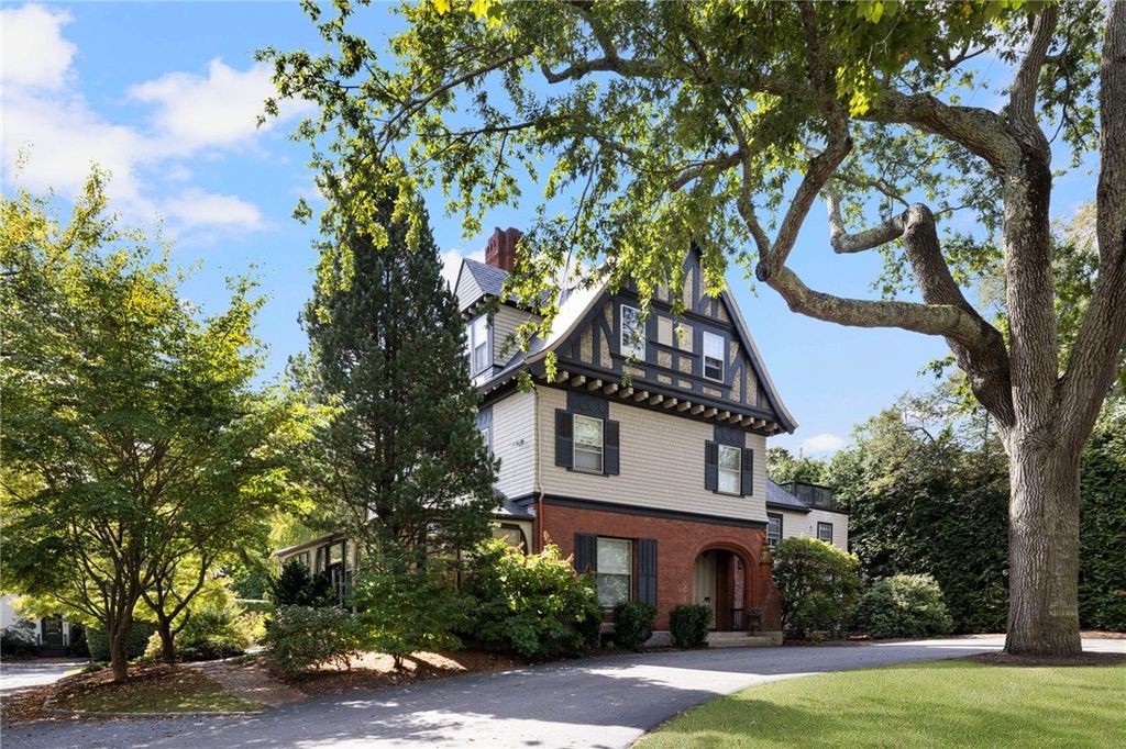 107 Old Beach Road 2, Newport, RI 02840