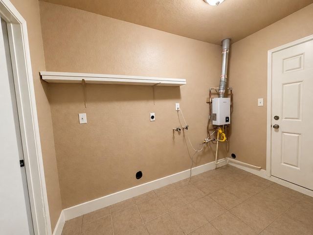 111 Mimosa, Lake Jackson, TX 77566