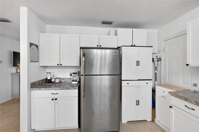 30832 RIDGEVIEW AVENUE, Mount Plymouth, FL 32776