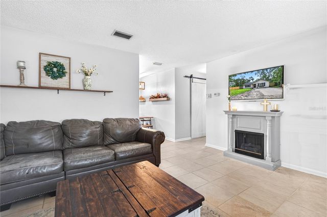 30832 RIDGEVIEW AVENUE, Mount Plymouth, FL 32776