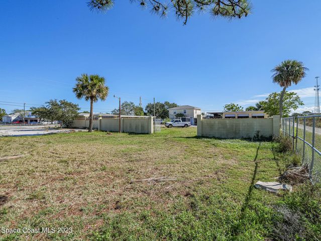 2814 S Harbor City Boulevard, Melbourne, FL 32901