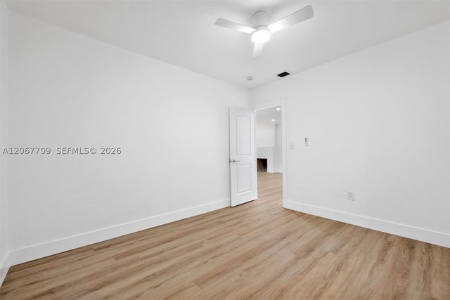 1521 NW 33rd St, Miami, FL 33142