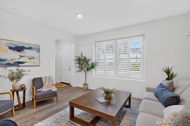 12113 Summer Ln, Whittier, CA 90602