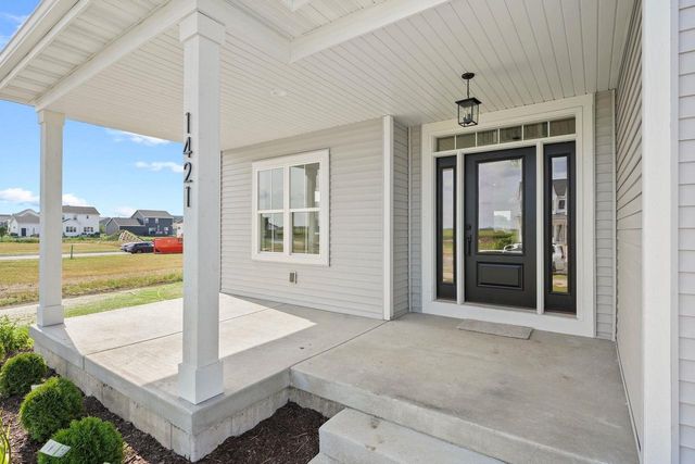 1421 Stonehaven Drive, Sun Prairie, WI 53590