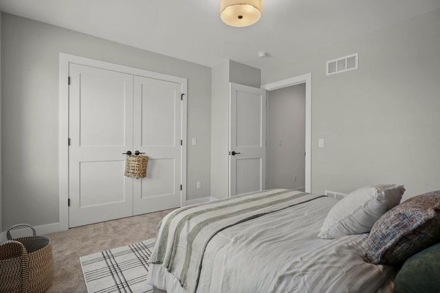 1421 Stonehaven Drive, Sun Prairie, WI 53590