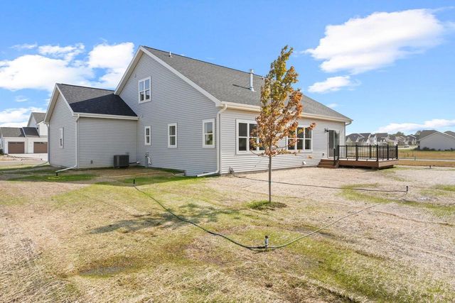 1421 Stonehaven Drive, Sun Prairie, WI 53590