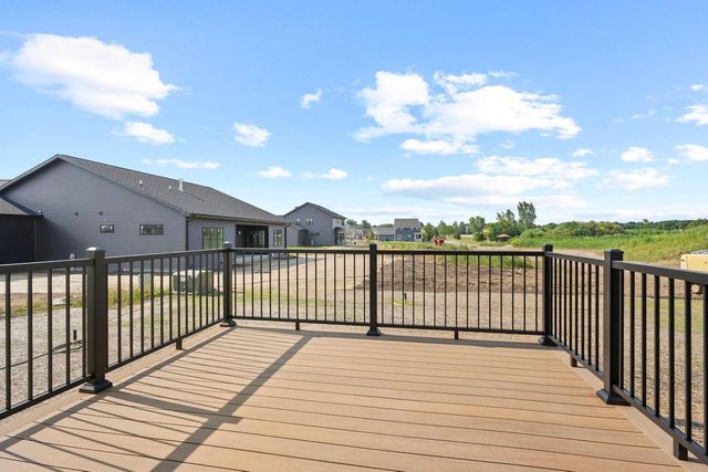 1421 Stonehaven Drive, Sun Prairie, WI 53590