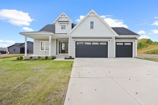 1421 Stonehaven Drive, Sun Prairie, WI 53590