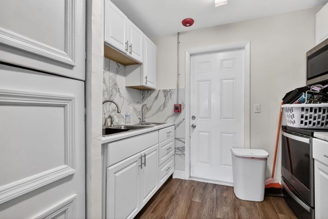 807 14th Street, West Palm Beach, FL 33401