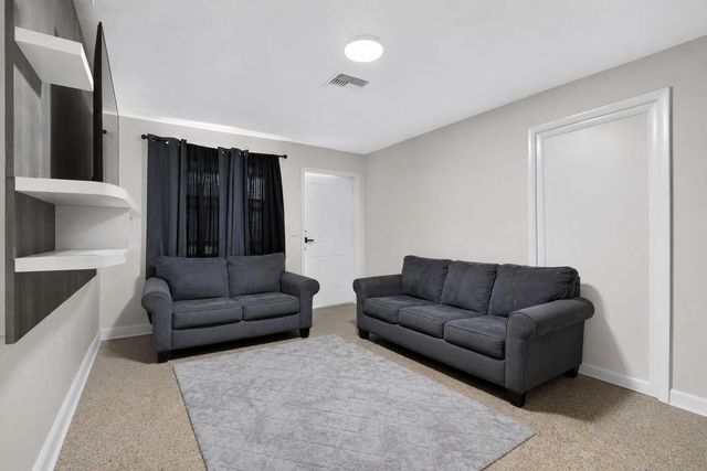 807 14th Street, West Palm Beach, FL 33401