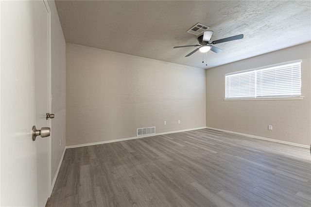 1934 Wilmington Court, Norman, OK 73071