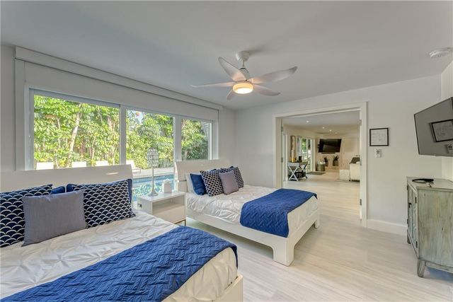 1800 SE Admirals Way, Fort Lauderdale, FL 33316