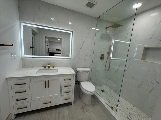 1800 SE Admirals Way, Fort Lauderdale, FL 33316