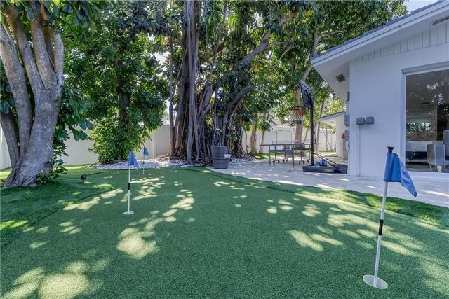 1800 SE Admirals Way, Fort Lauderdale, FL 33316