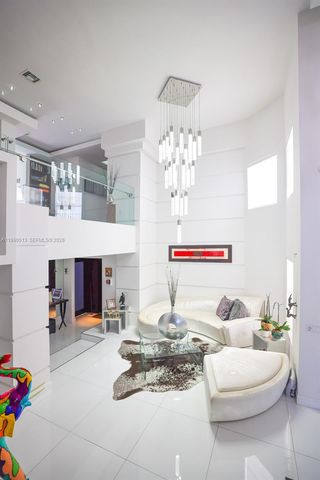 11143 NW 72nd Ter, Doral, FL 33178