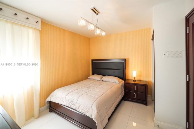 11143 NW 72nd Ter, Doral, FL 33178