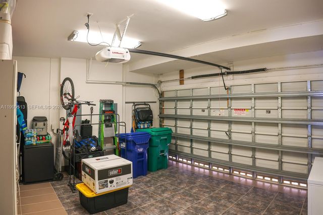 11143 NW 72nd Ter, Doral, FL 33178