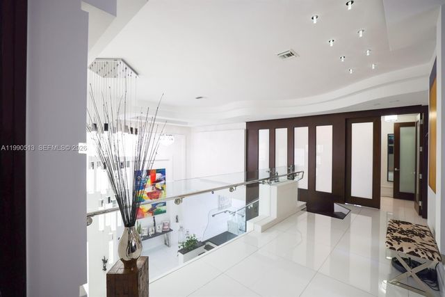 11143 NW 72nd Ter, Doral, FL 33178