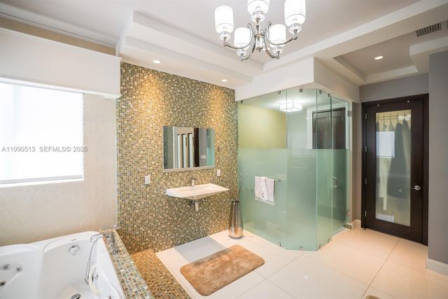 11143 NW 72nd Ter, Doral, FL 33178