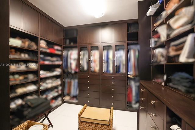 11143 NW 72nd Ter, Doral, FL 33178