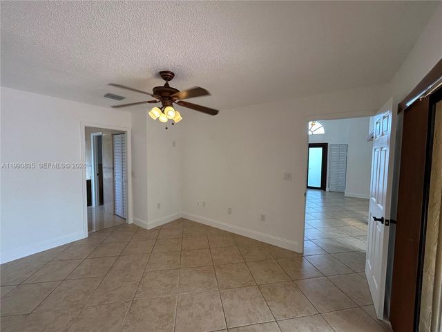 8910 SW 4th Ln, Miami, FL 33174