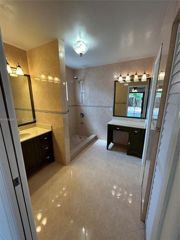 8910 SW 4th Ln, Miami, FL 33174