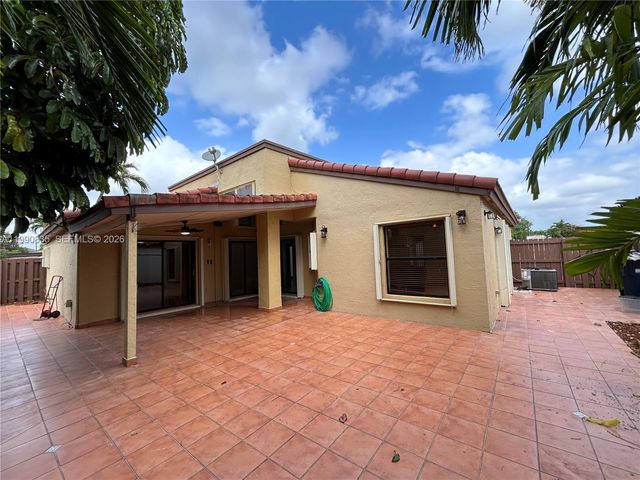 8910 SW 4th Ln, Miami, FL 33174