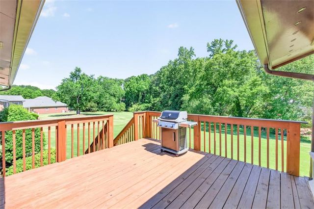 1738 Rivermist Drive, Lilburn, GA 30047