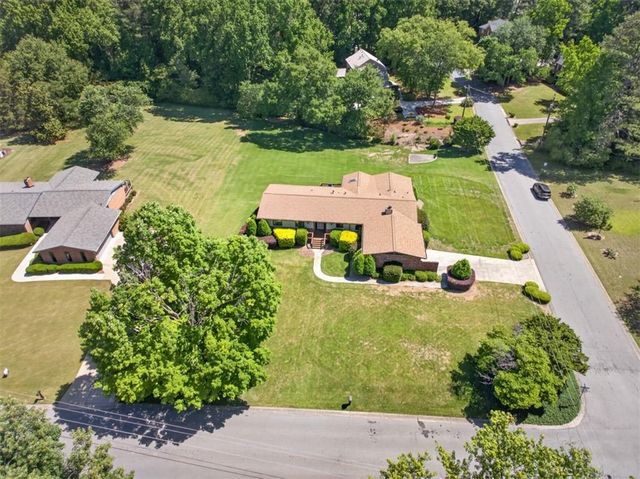 1738 Rivermist Drive, Lilburn, GA 30047