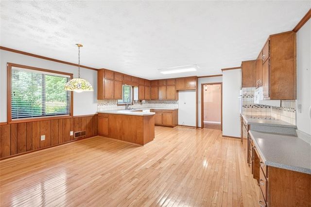 1738 Rivermist Drive, Lilburn, GA 30047