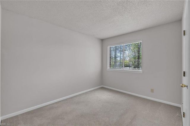 12628 Daybreak CIR, Newport News, VA 23602