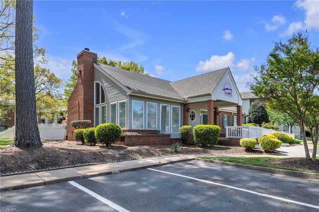 12628 Daybreak CIR, Newport News, VA 23602