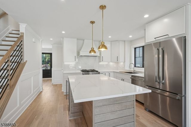 27 Willow St A, Millburn Twp., NJ 07041