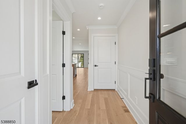 27 Willow St A, Millburn Twp., NJ 07041