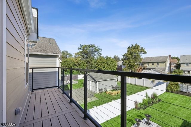 27 Willow St A, Millburn Twp., NJ 07041