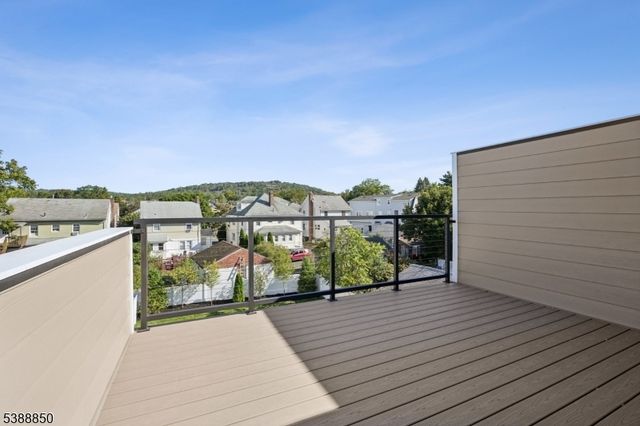 27 Willow St A, Millburn Twp., NJ 07041