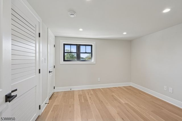 27 Willow St A, Millburn Twp., NJ 07041