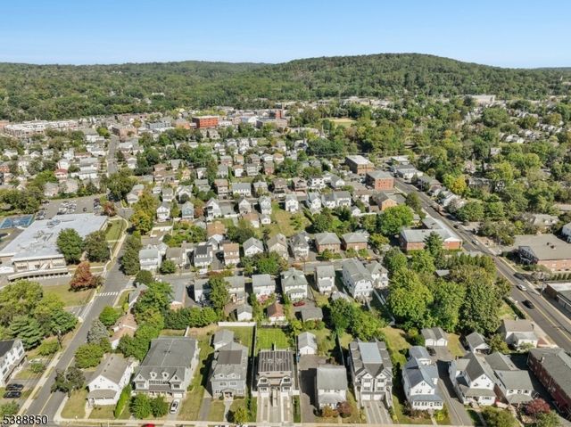 27 Willow St A, Millburn Twp., NJ 07041