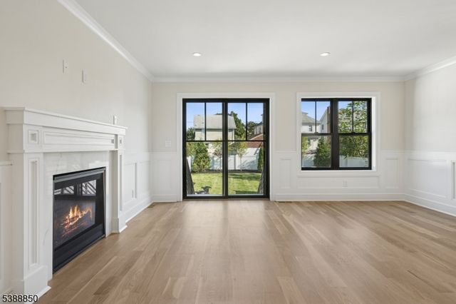 27 Willow St A, Millburn Twp., NJ 07041