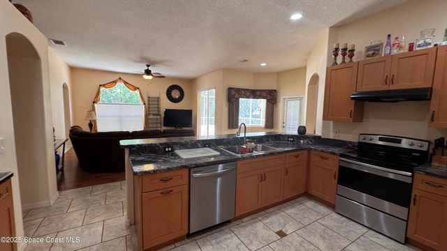 7870 Olive Grove Avenue, Melbourne, FL 32904