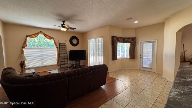 7870 Olive Grove Avenue, Melbourne, FL 32904