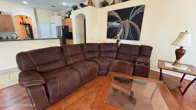7870 Olive Grove Avenue, Melbourne, FL 32904