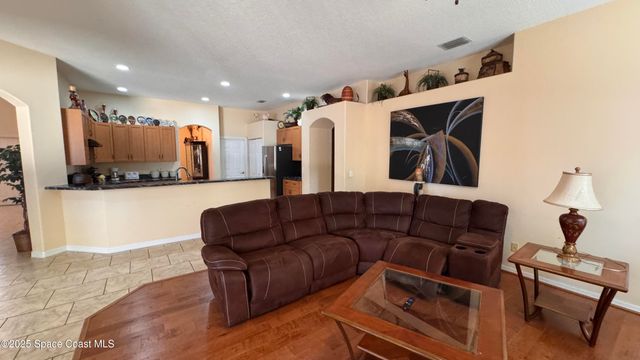 7870 Olive Grove Avenue, Melbourne, FL 32904