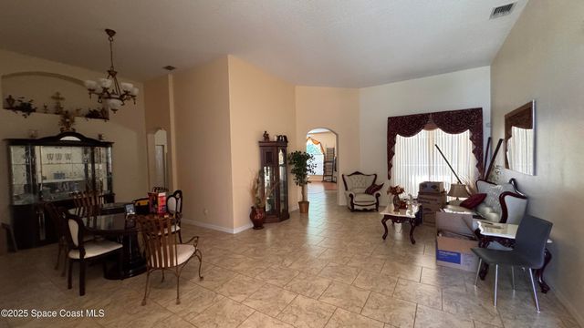 7870 Olive Grove Avenue, Melbourne, FL 32904