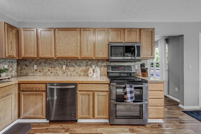 5452 Mirage Drive, Hilliard, OH 43026