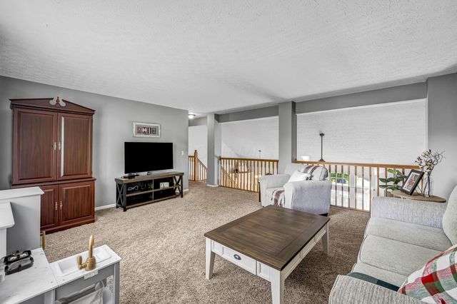 5452 Mirage Drive, Hilliard, OH 43026