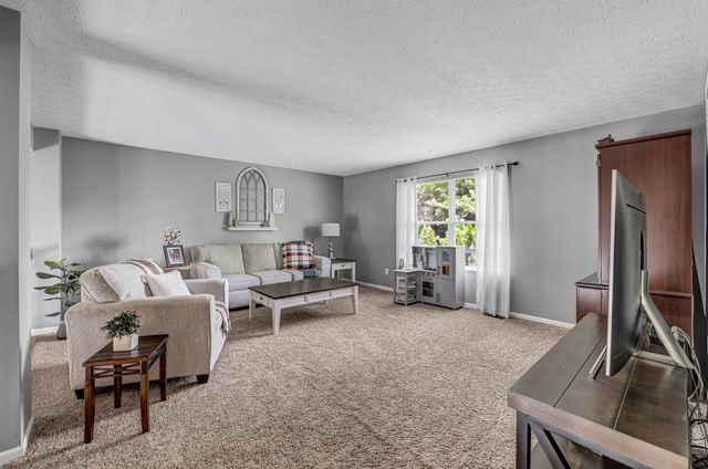 5452 Mirage Drive, Hilliard, OH 43026