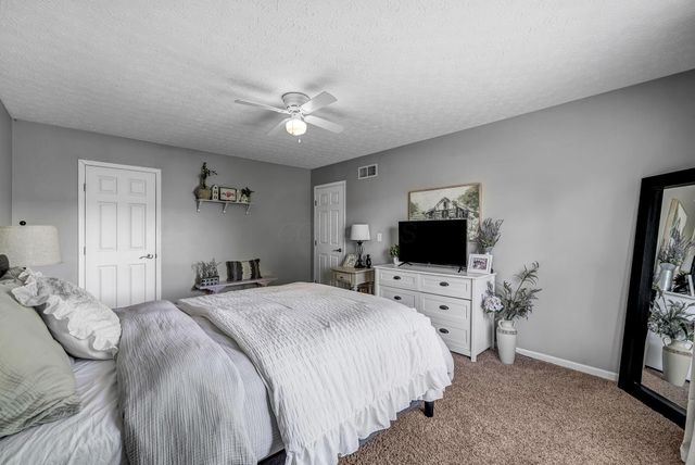 5452 Mirage Drive, Hilliard, OH 43026