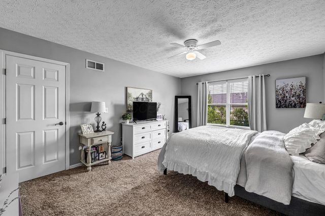 5452 Mirage Drive, Hilliard, OH 43026