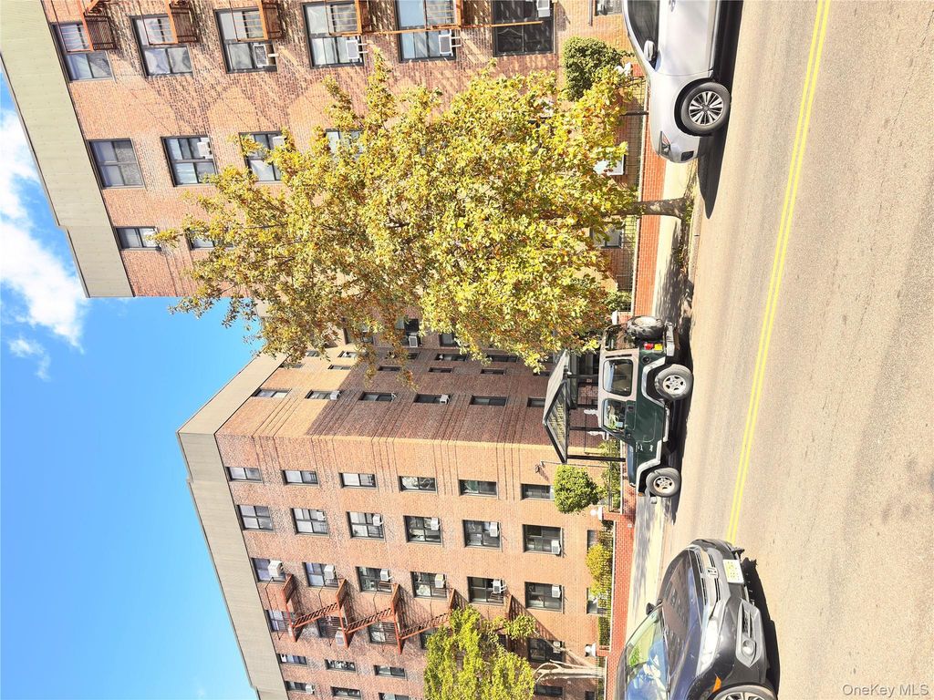38-15 149th Street 3V, Flushing, NY 11354